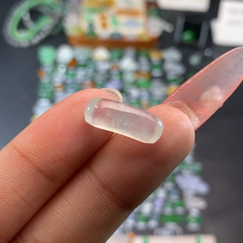 【闪购商品】翡翠挂件未镶嵌马鞍