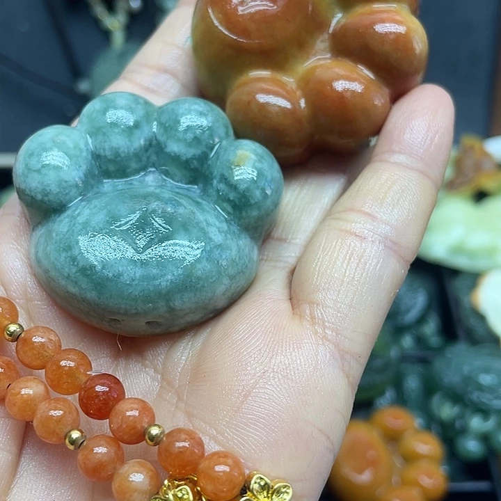 未镶嵌蛇纹石玉颈饰君*