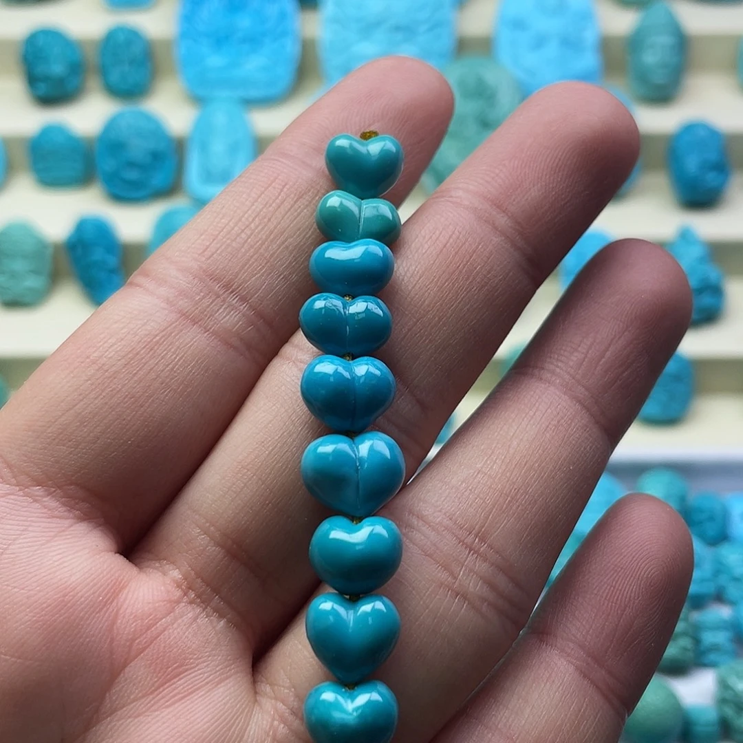 绿松石未镶嵌颈饰