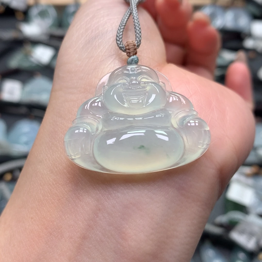 翡翠颈饰未镶嵌佛公