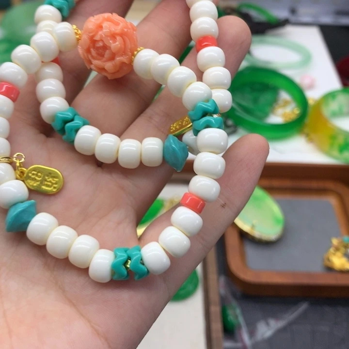 合金颈饰玛瑙/玉髓吊坠