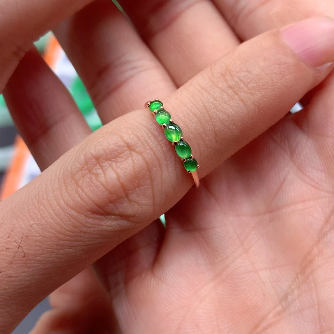 18K金镶嵌戒指翡翠翡翠