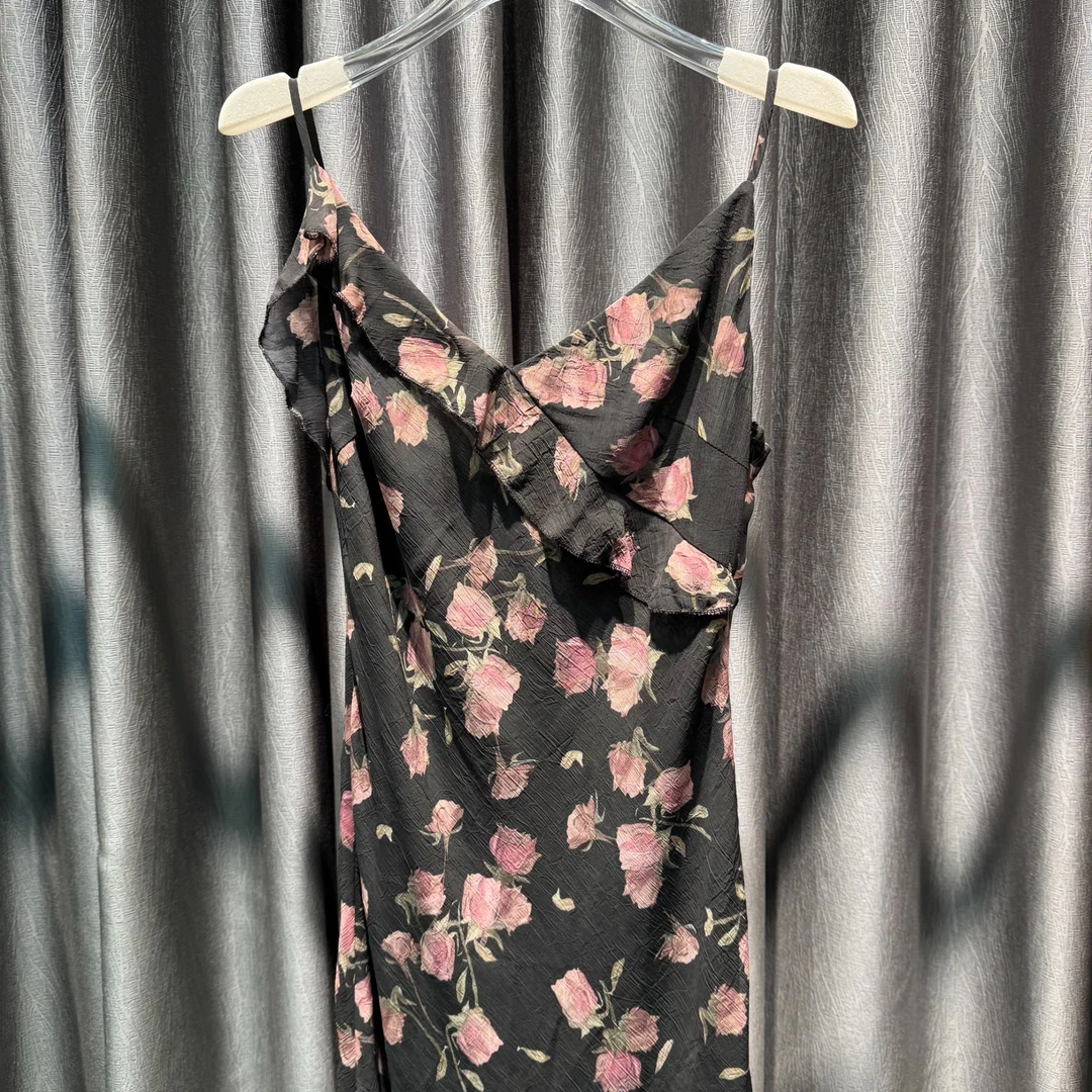 【亿哥原创】2025春夏设计师新款复古连衣裙粉红玫瑰吊带裙