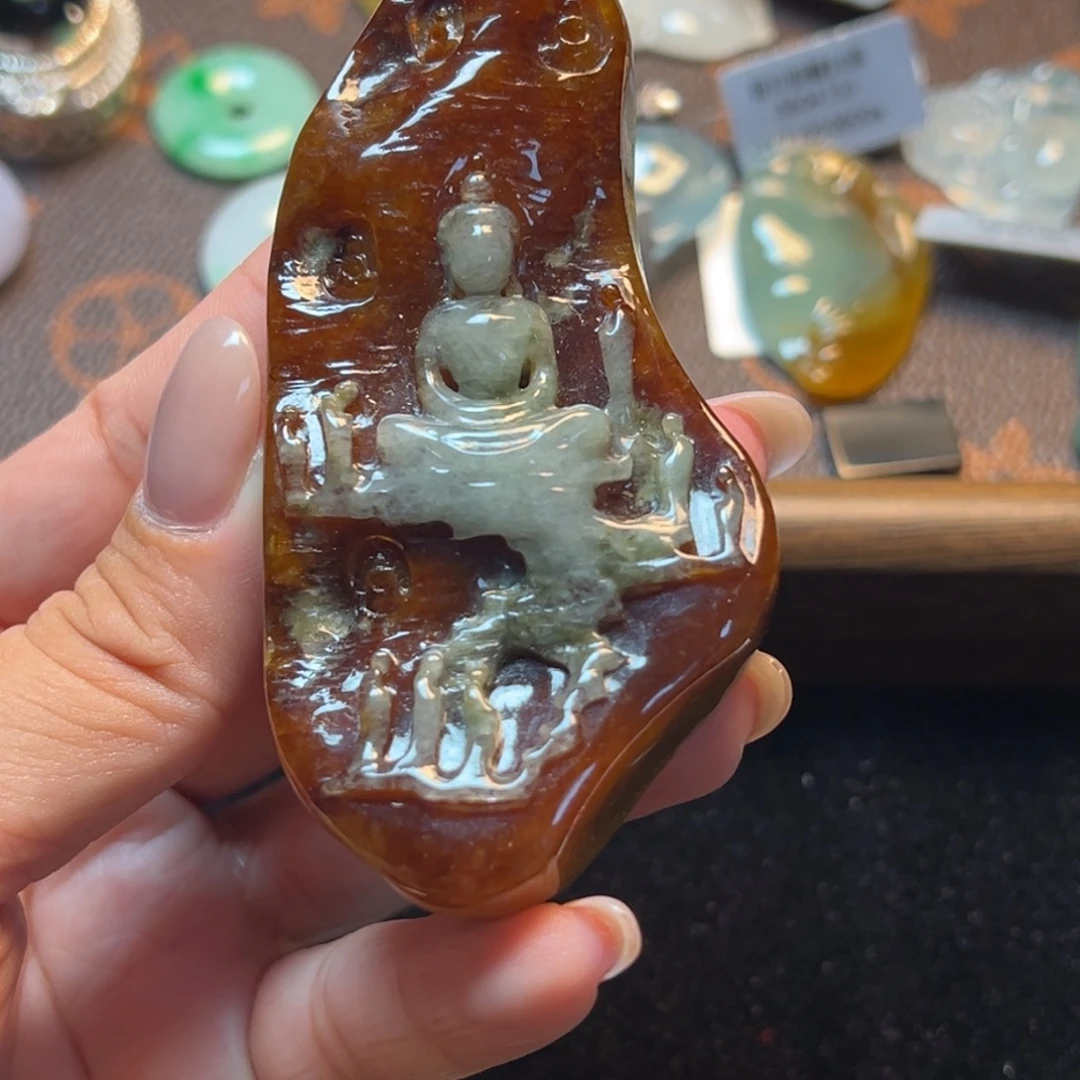 翡翠未镶嵌颈饰无相观音