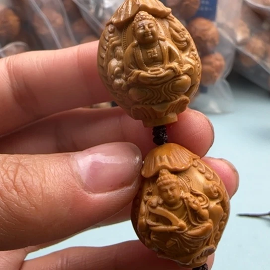 橄榄核手串雕刻工艺