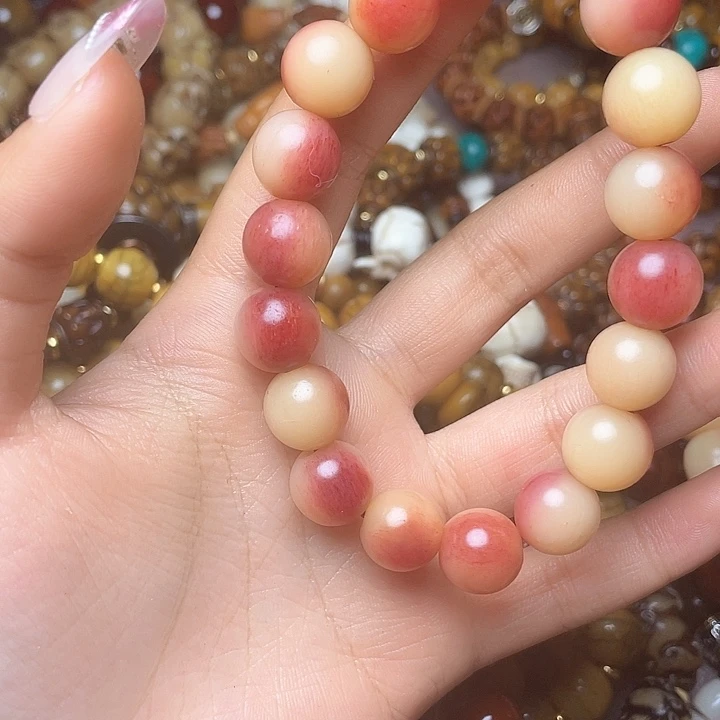 1****W骆驼骨卡12圆珠手串