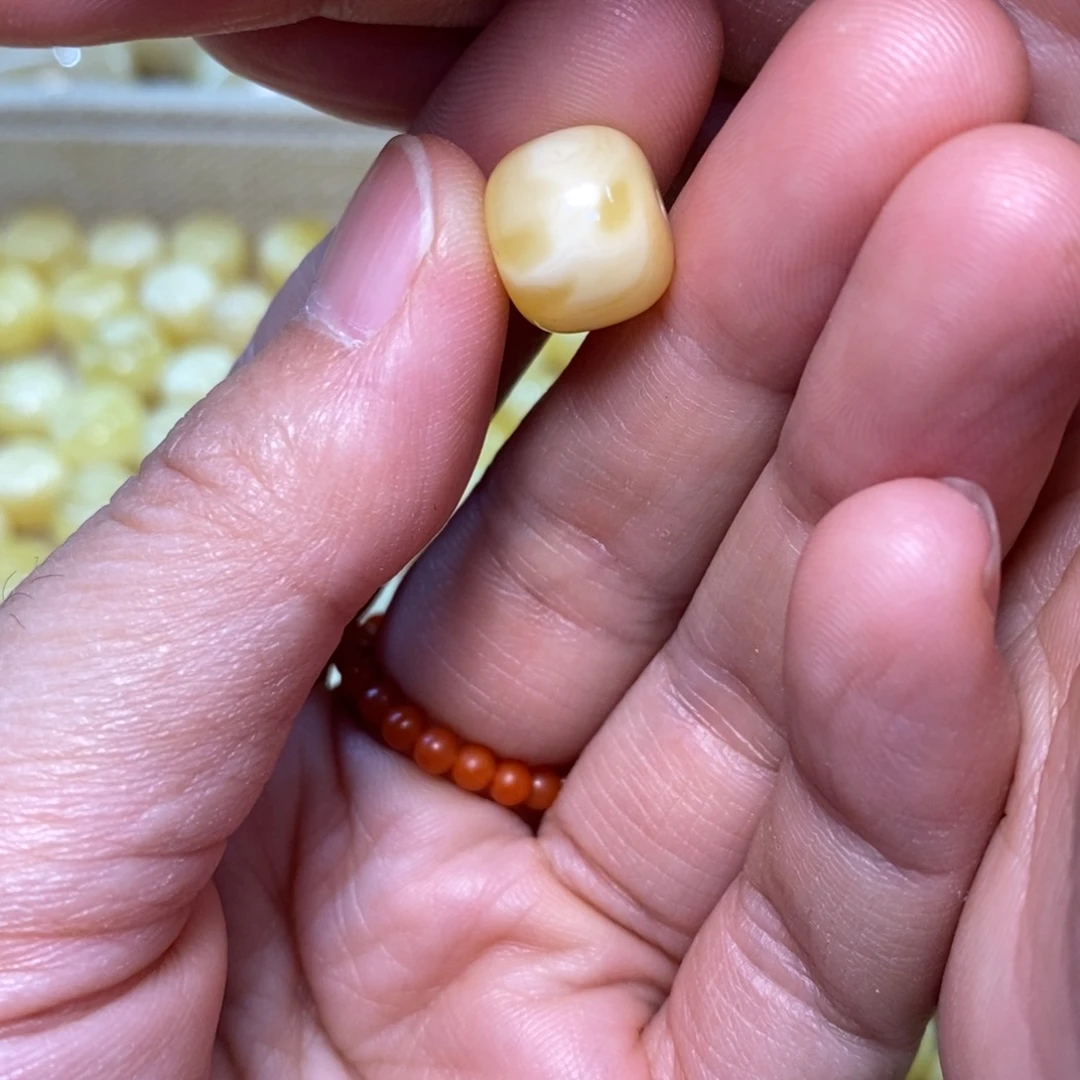 建***）裸石琥珀未镶嵌原矿蜜蜡配珠