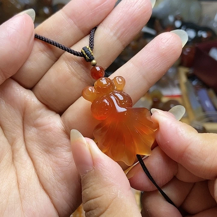 玛瑙/玉髓颈饰未镶嵌