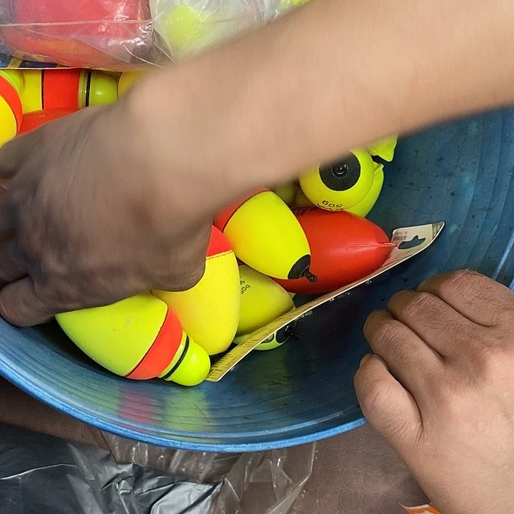 大肚电子鱼漂泡沫加塑料的随机发6个