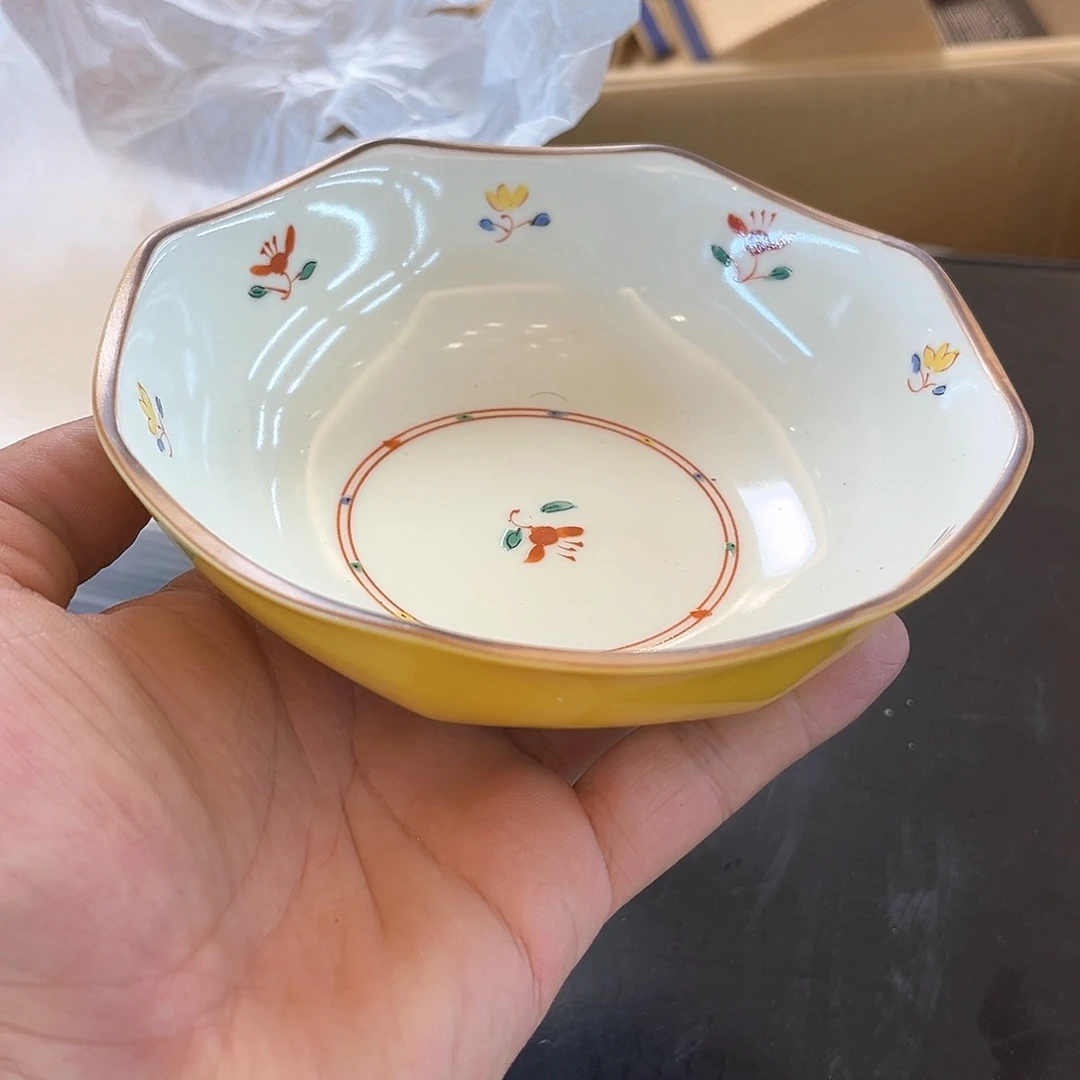 盖碗在家门口看到有条不归家