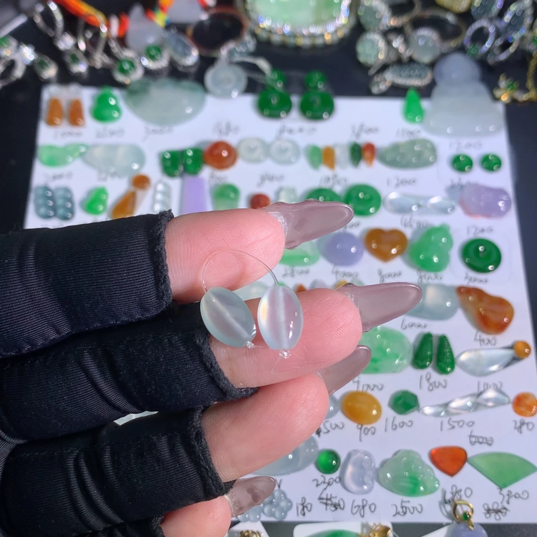 裸石翡翠白冰枣珠