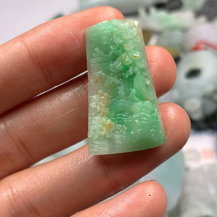 定制翡翠未镶嵌翡翠