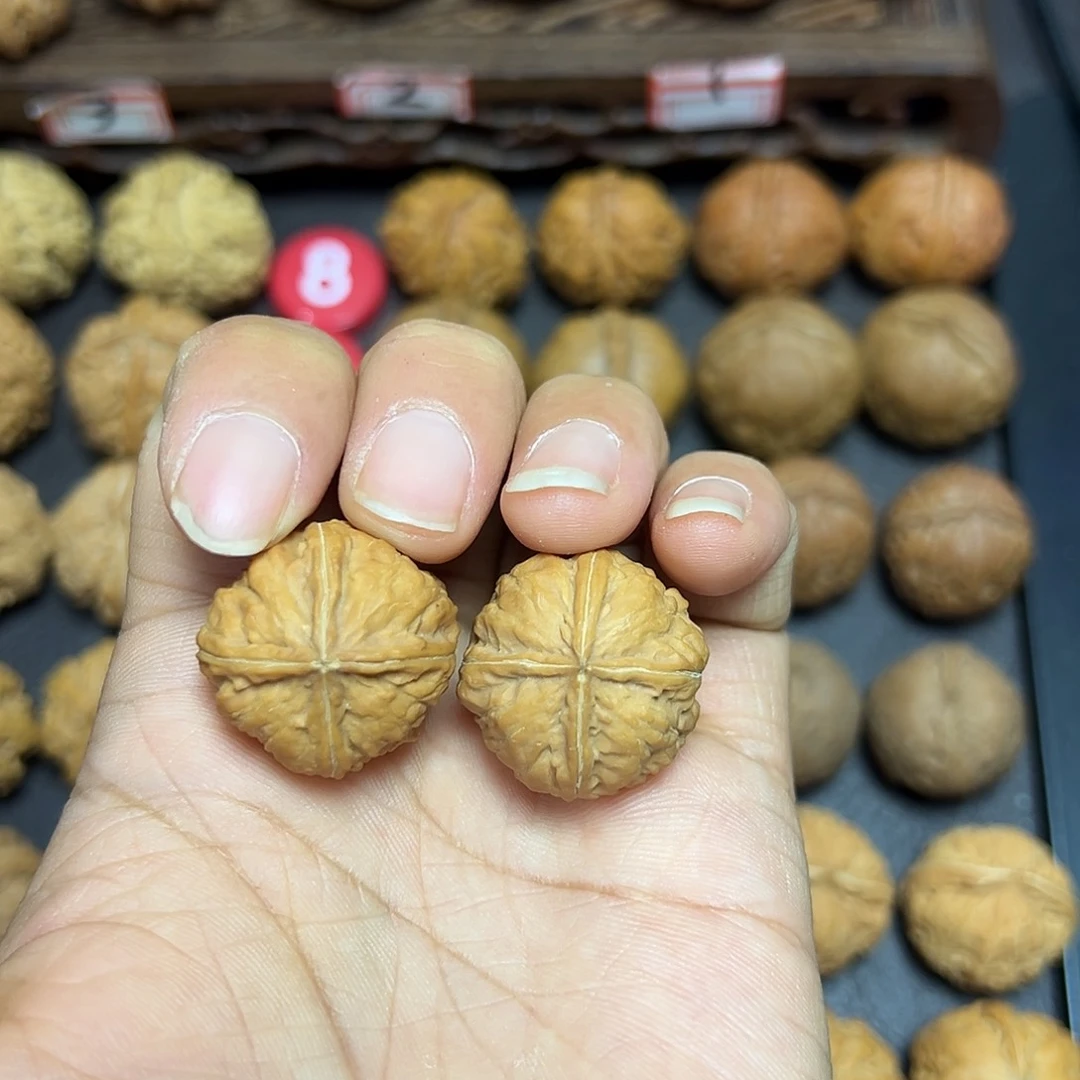 文玩核桃把件嘉*四棱非精