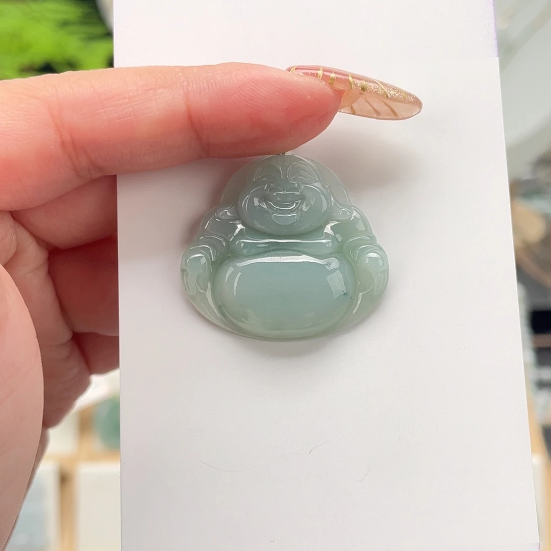 翡翠未镶嵌颈饰佛公