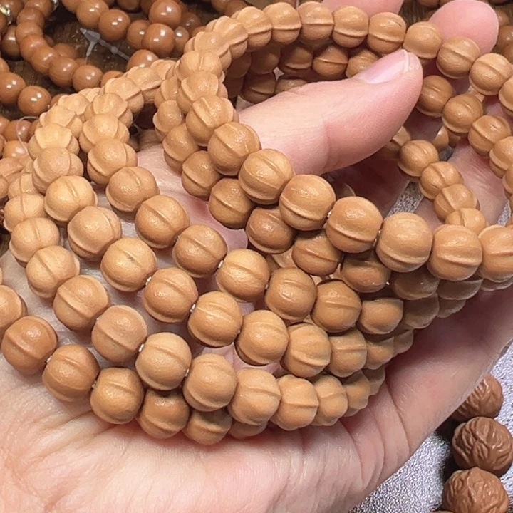 8左右小沙微瑕手串单圈