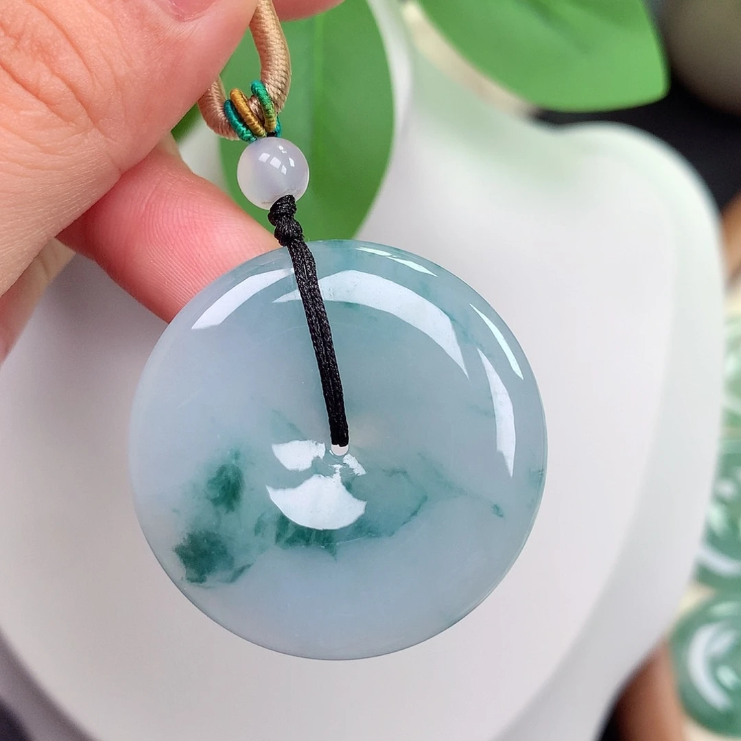 颈饰未镶嵌翡翠平安扣 36x6.1mm