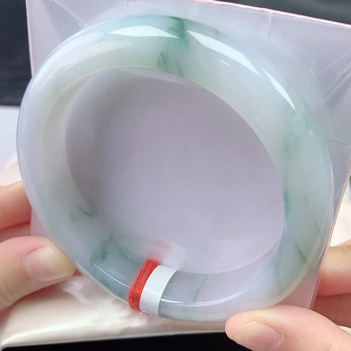 翡翠未镶嵌手镯60圈