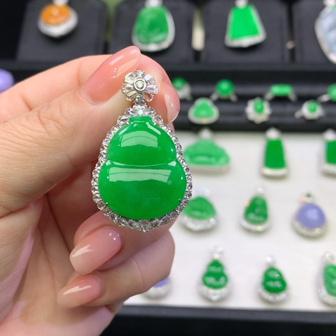 翡翠18K金镶嵌吊坠(不含链)