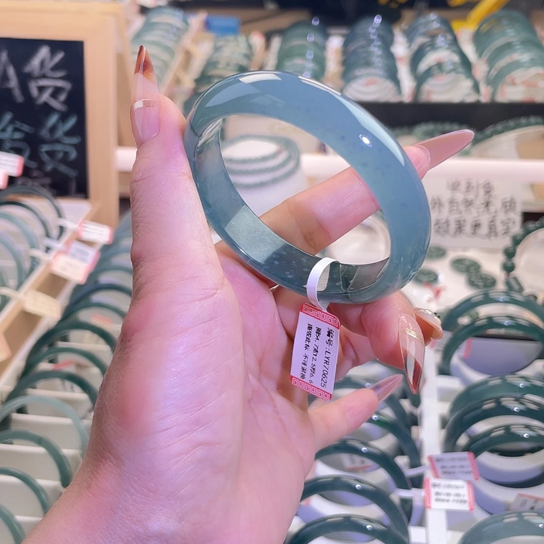 二***宝翡翠未镶嵌手镯54-55圈