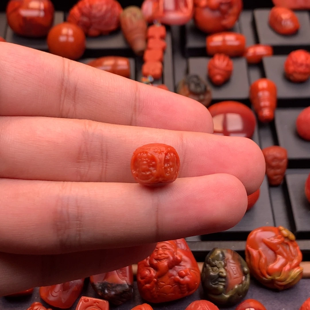 南红玛瑙未镶嵌南红精工雕刻六方四项珠12mm+