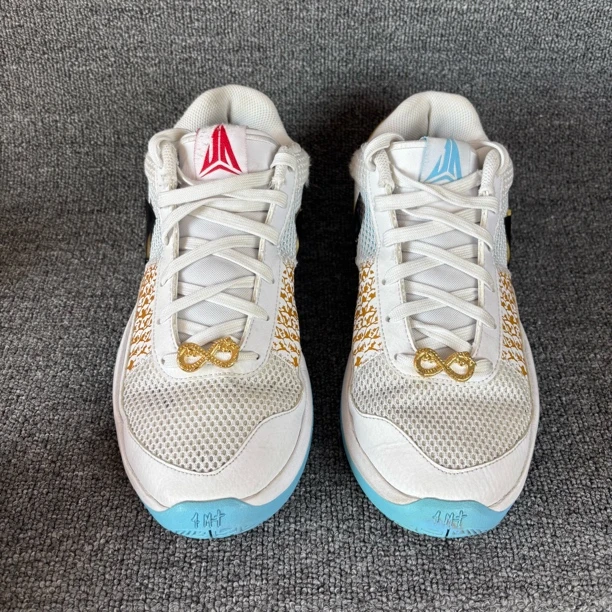 44.5码 莫兰特一代 篮球鞋