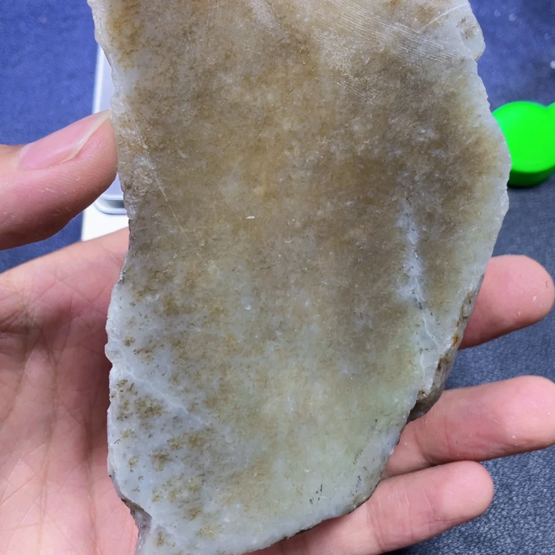 未镶嵌和田玉（糖玉）珠宝半成品