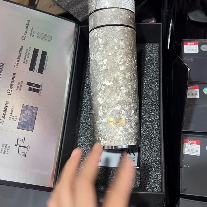 匡迪保温杯纯钛白色速开白色420