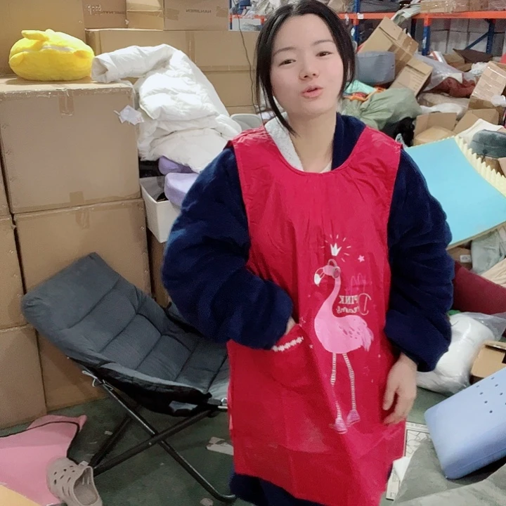 红色围裙鸟啦啦啦啦