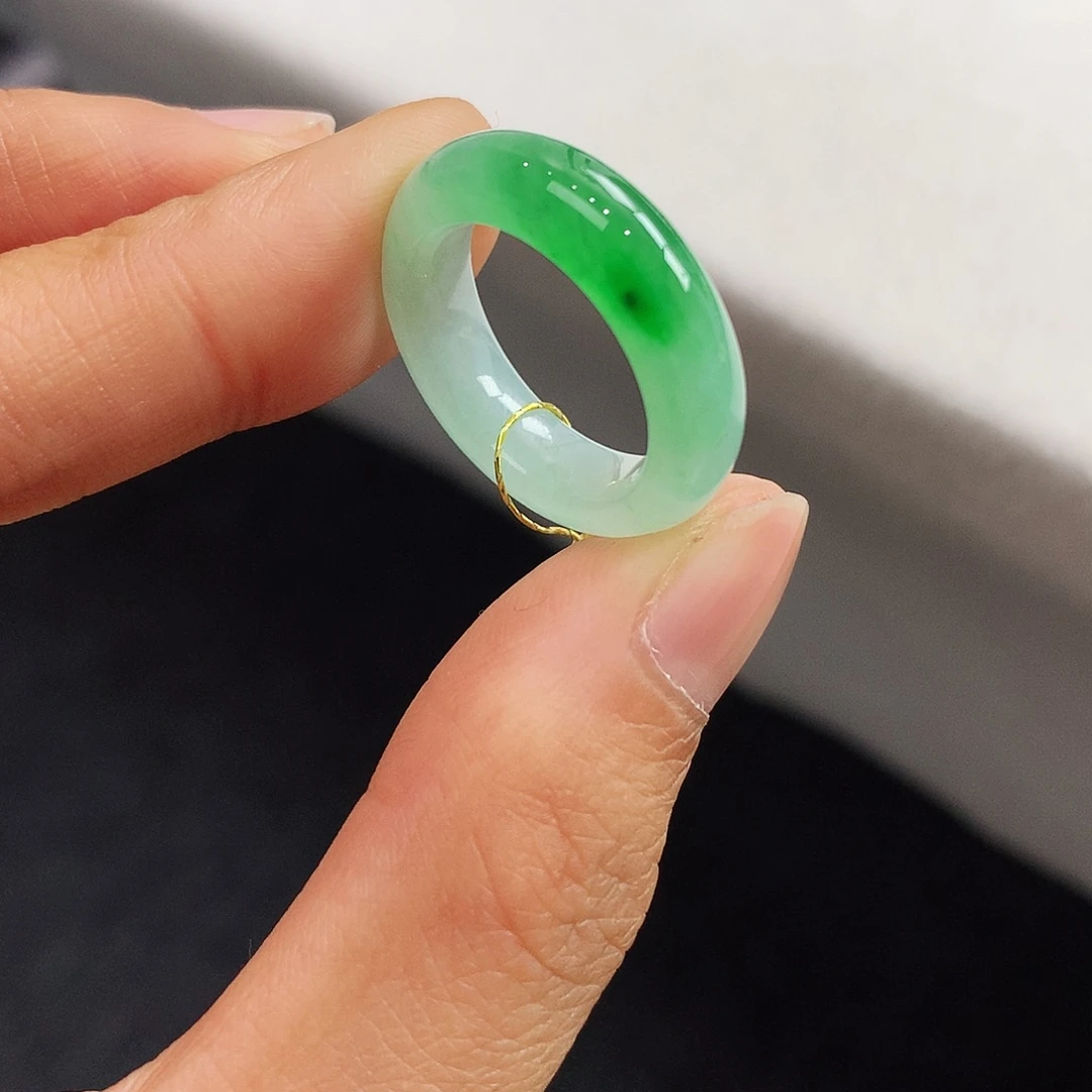 翡翠未镶嵌戒指11-12号