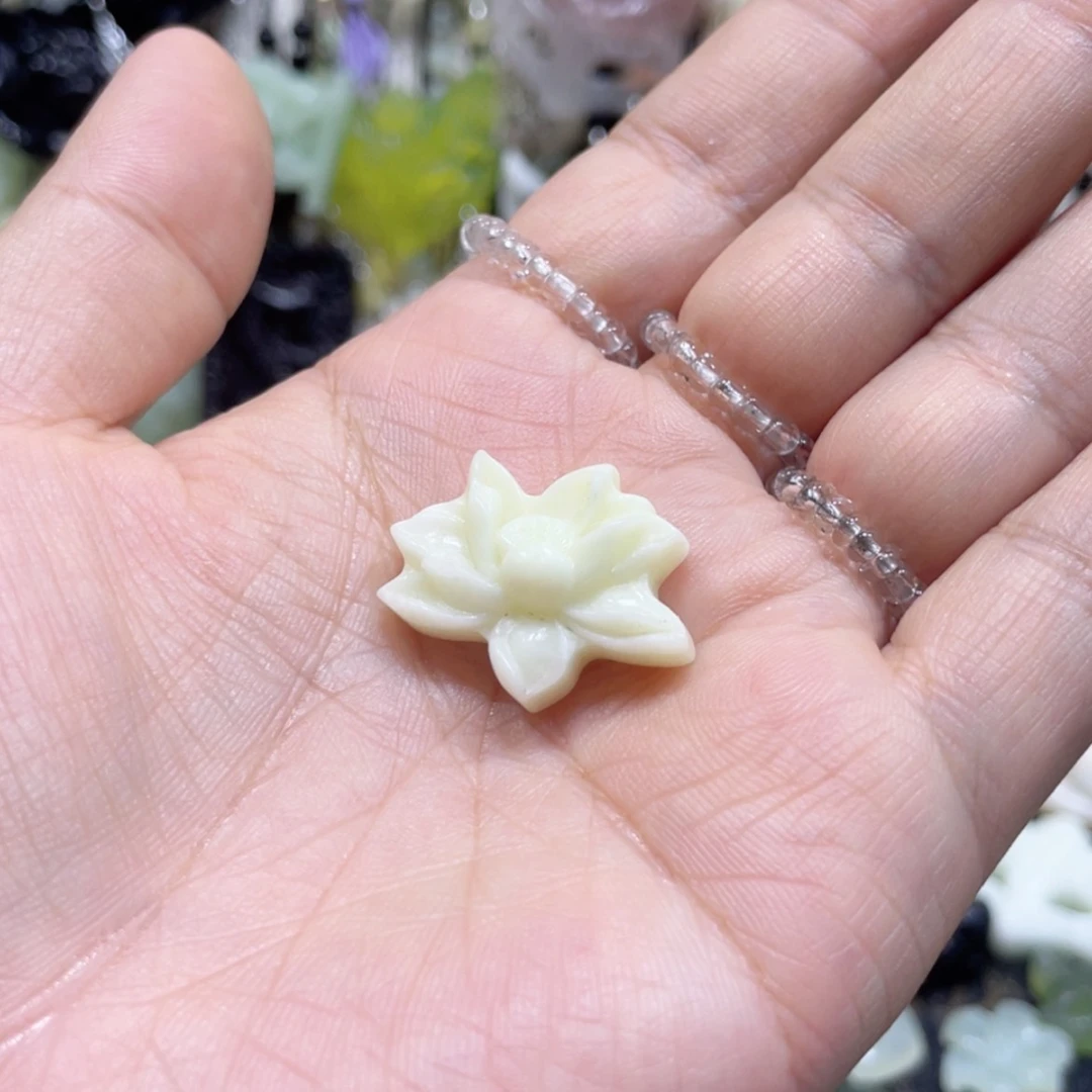 【闪购商品】岫玉未镶嵌颈饰好**！52手机