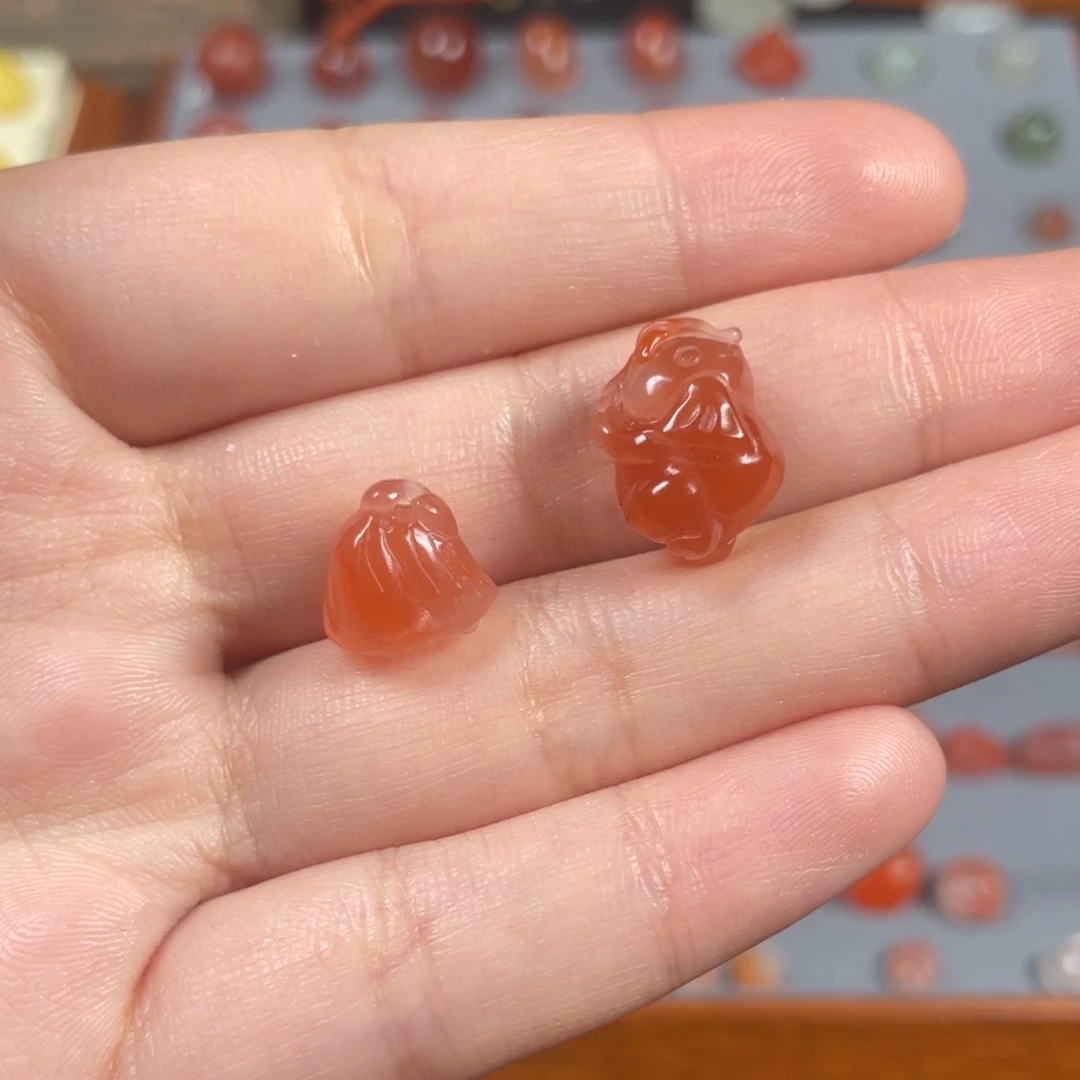 南红玛瑙小飞象莲蓬未镶嵌小*菇定制包挂