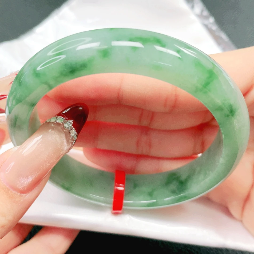 翡翠未镶嵌手镯57