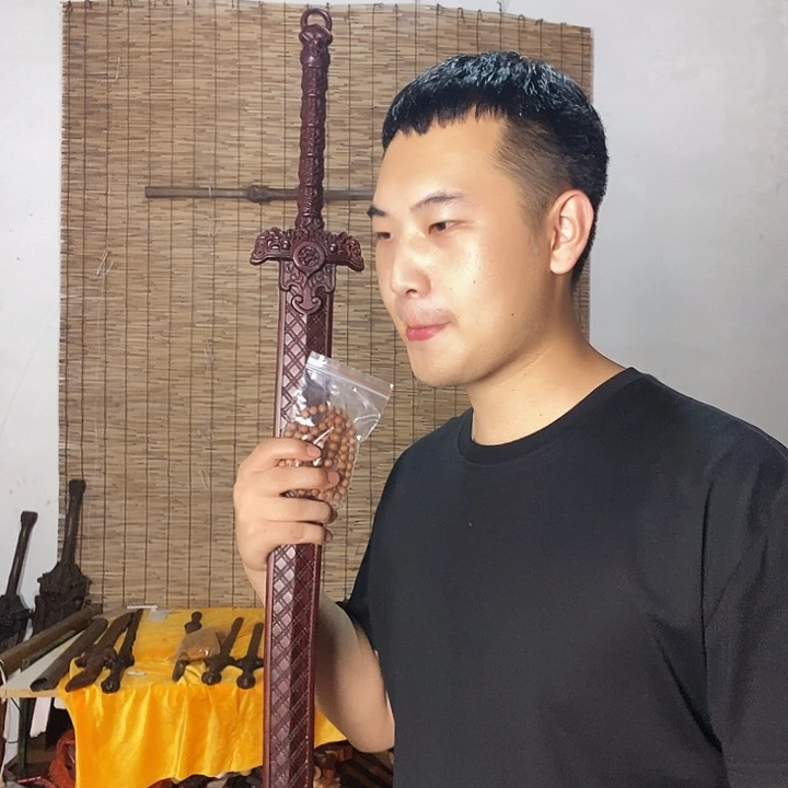 顾***奈紫檀木类成套家具紫檀