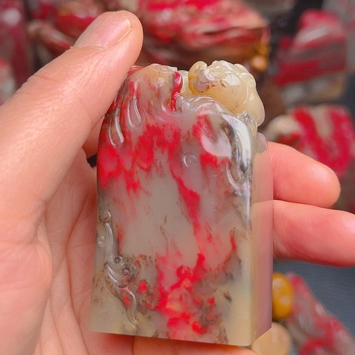 巴林鸡血石充***风巴林鸡血石精品印章