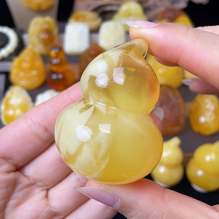 琥珀未镶嵌珠宝奇石