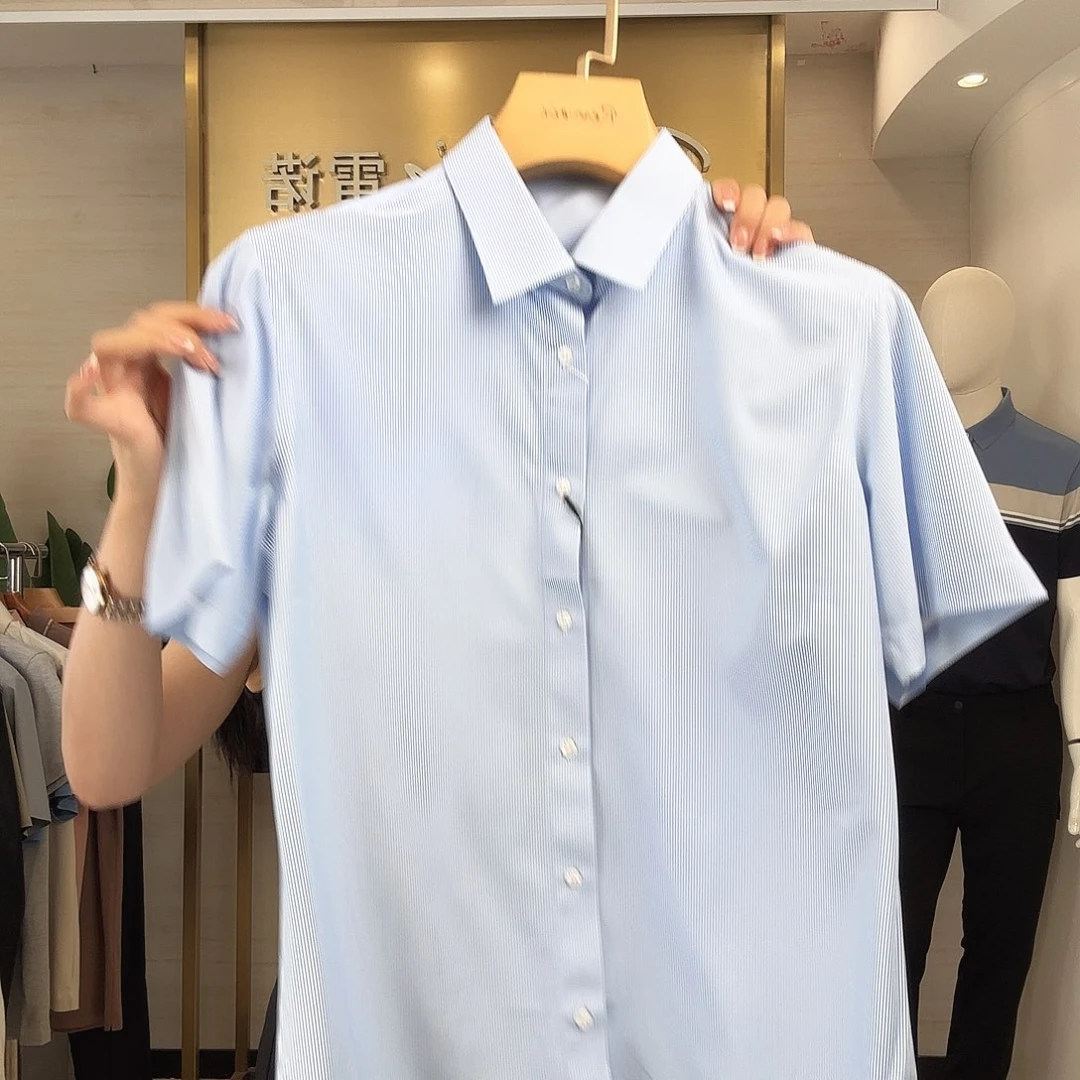 上衣衬衣穿衣服衬衣