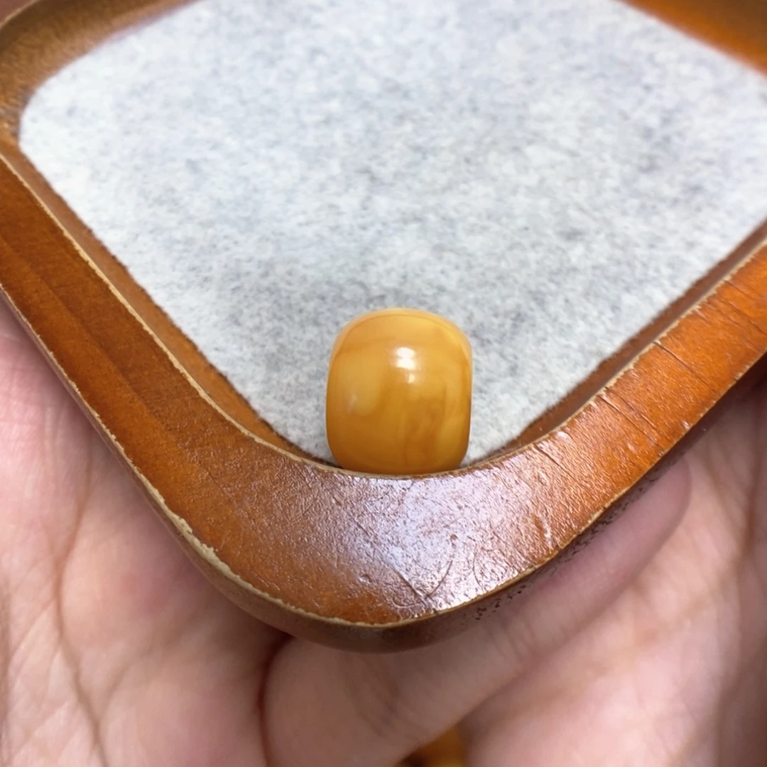 蜜蜡裸石未镶嵌合****厂蜜蜡裸珠