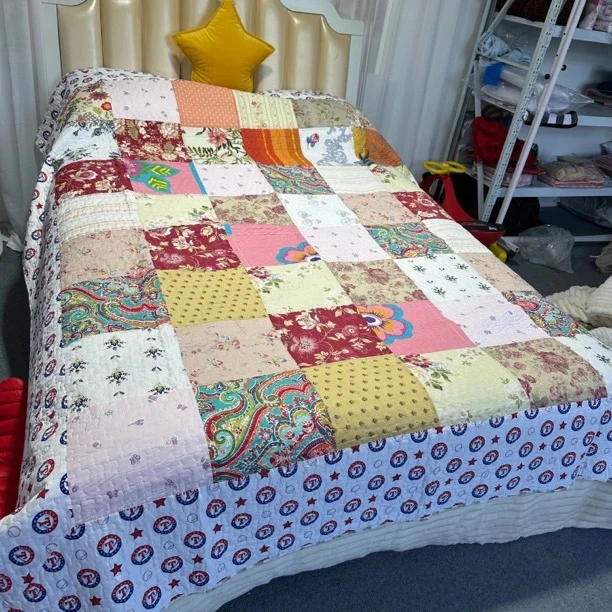 《辉岳》约200x230起 五角星圆T百家风拼接棉质床盖 不挑发一个