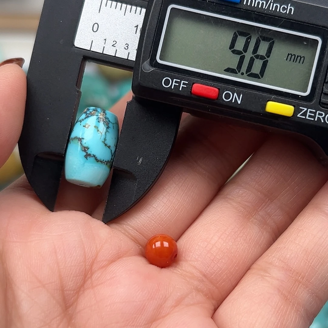 南红玛瑙未镶嵌珠宝奇石