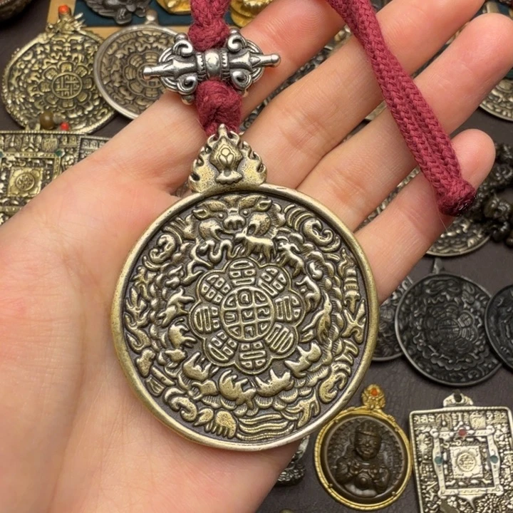 藏传文玩九宫如图