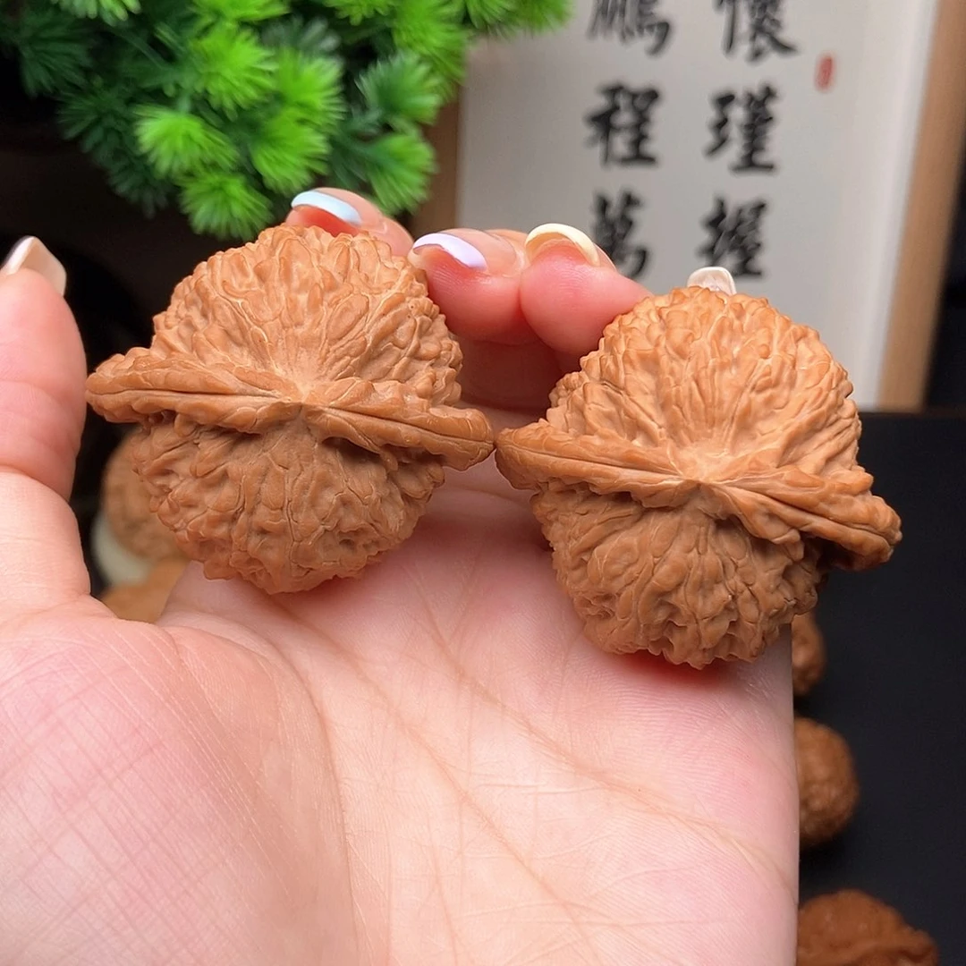 文玩核桃吊坠45球白