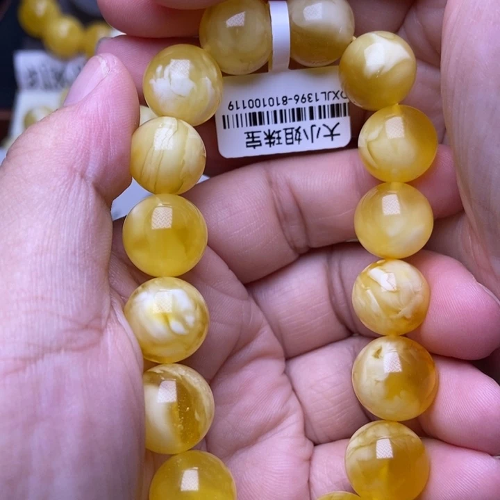 未镶嵌琥珀裸石蜜蜡39