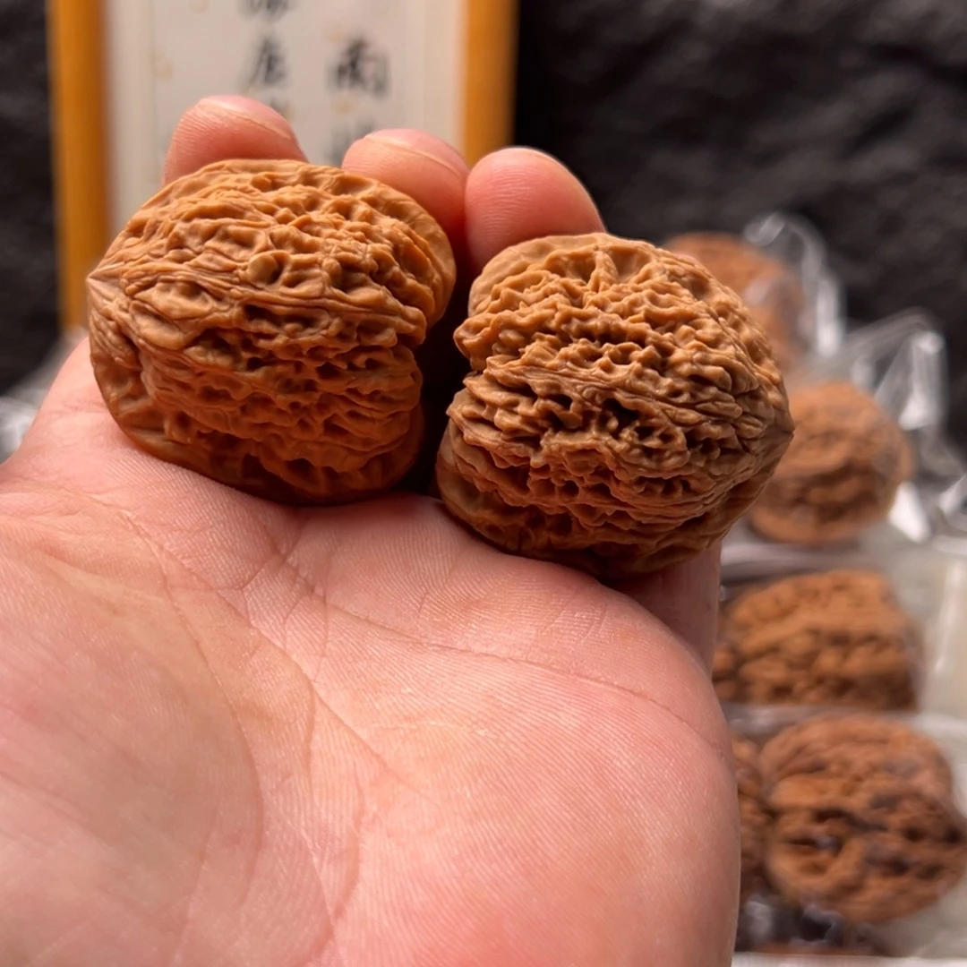 六***祥把件文玩核桃南疆40色差