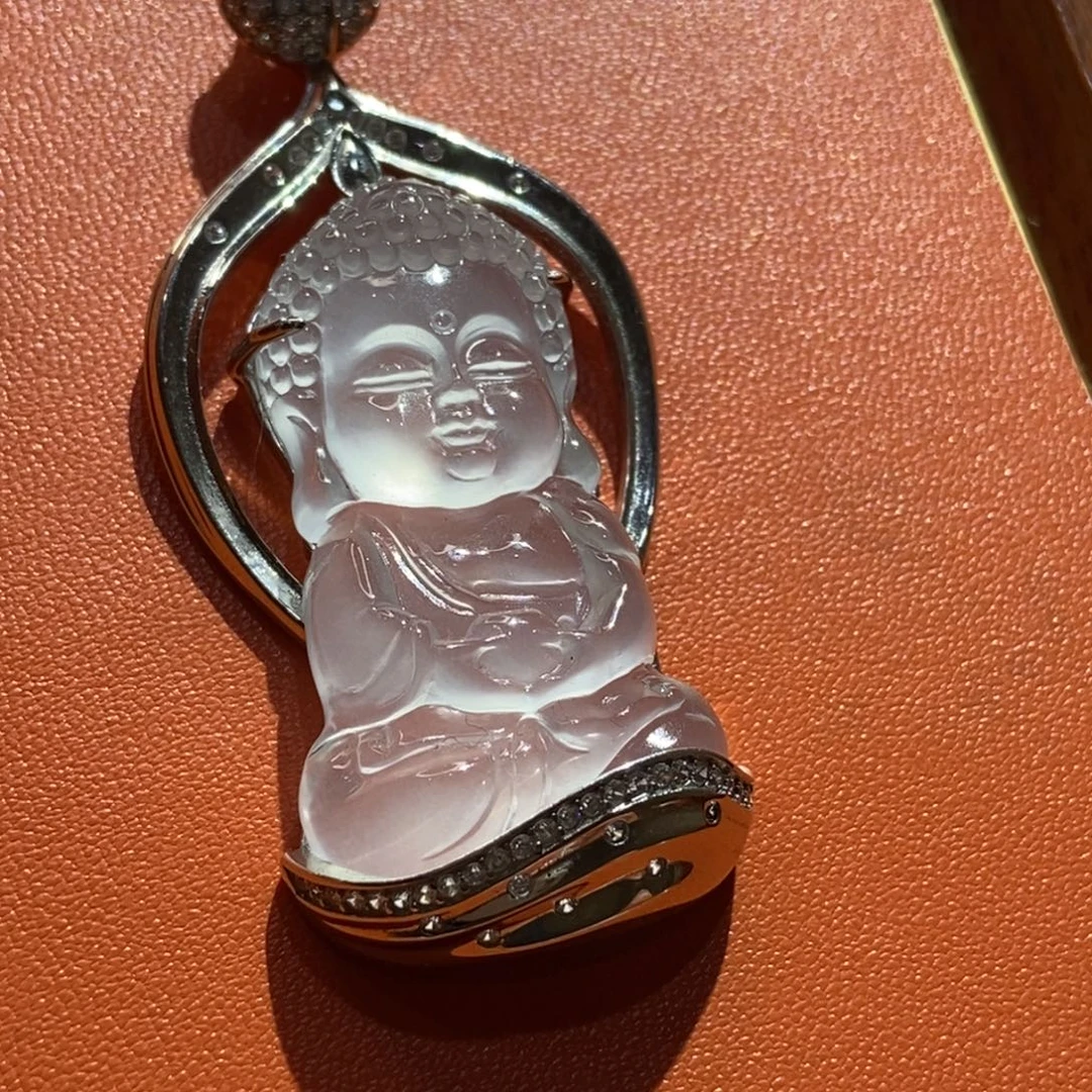 更***子石英质玉银S925镶嵌颈饰