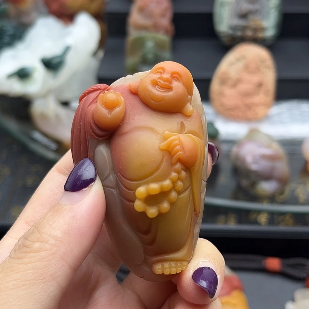 颈饰未镶嵌石英质玉