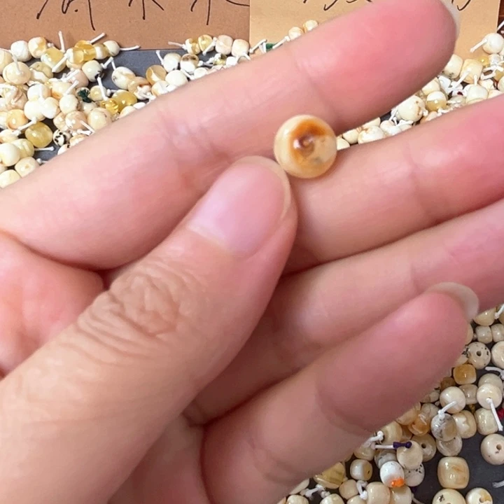 裸石蜜蜡未镶嵌8.7mm一个