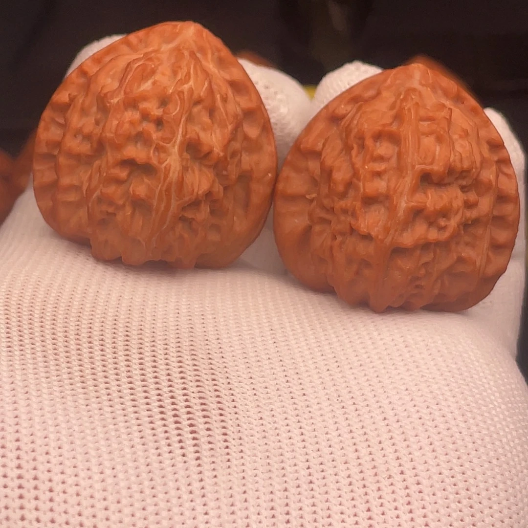 吊坠文玩核桃37全家福尺三角白