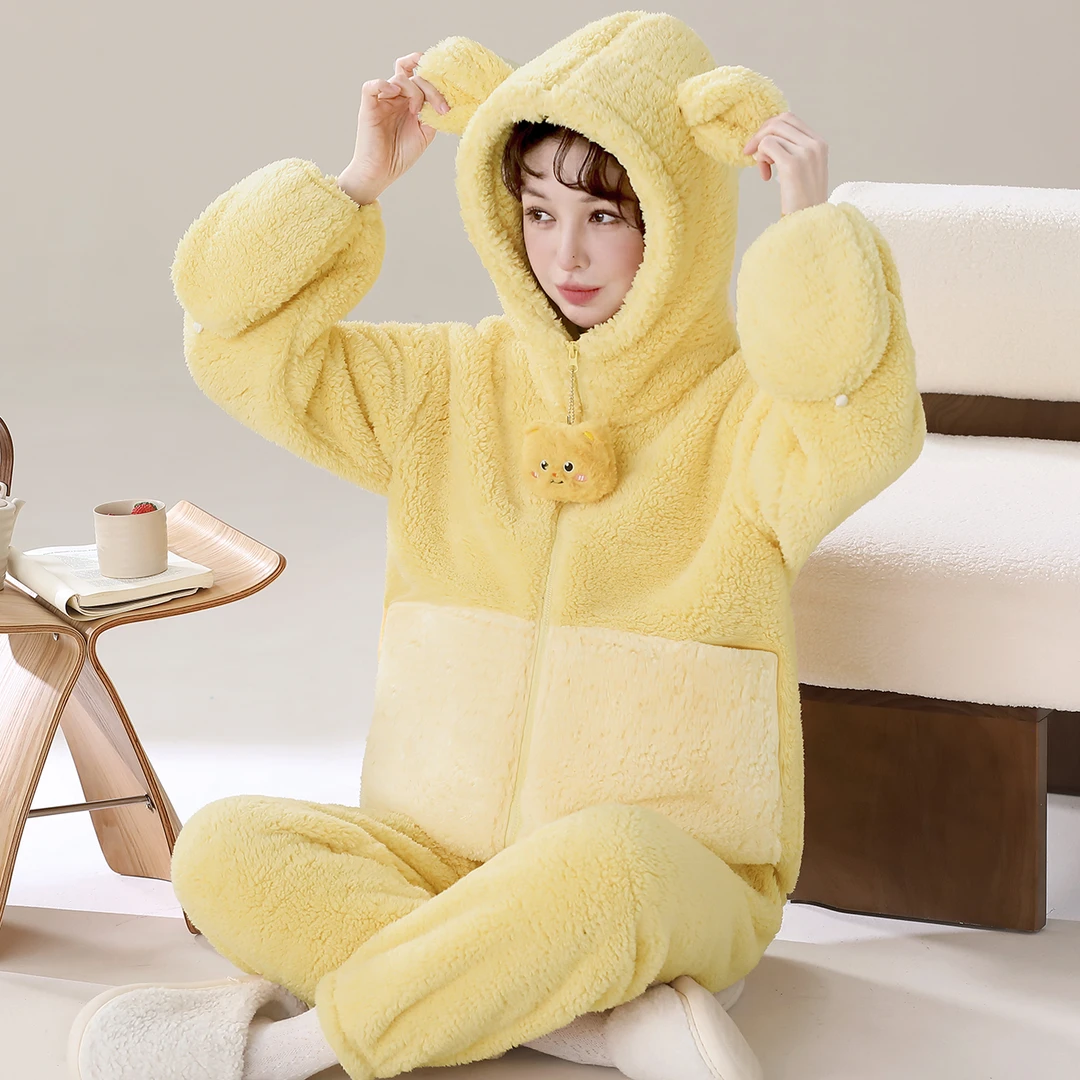【黄油小熊】新款女士可外穿可爱秋冬季法兰绒加厚睡衣家居服两件套