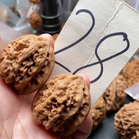 桃核吊坠35全品磐石