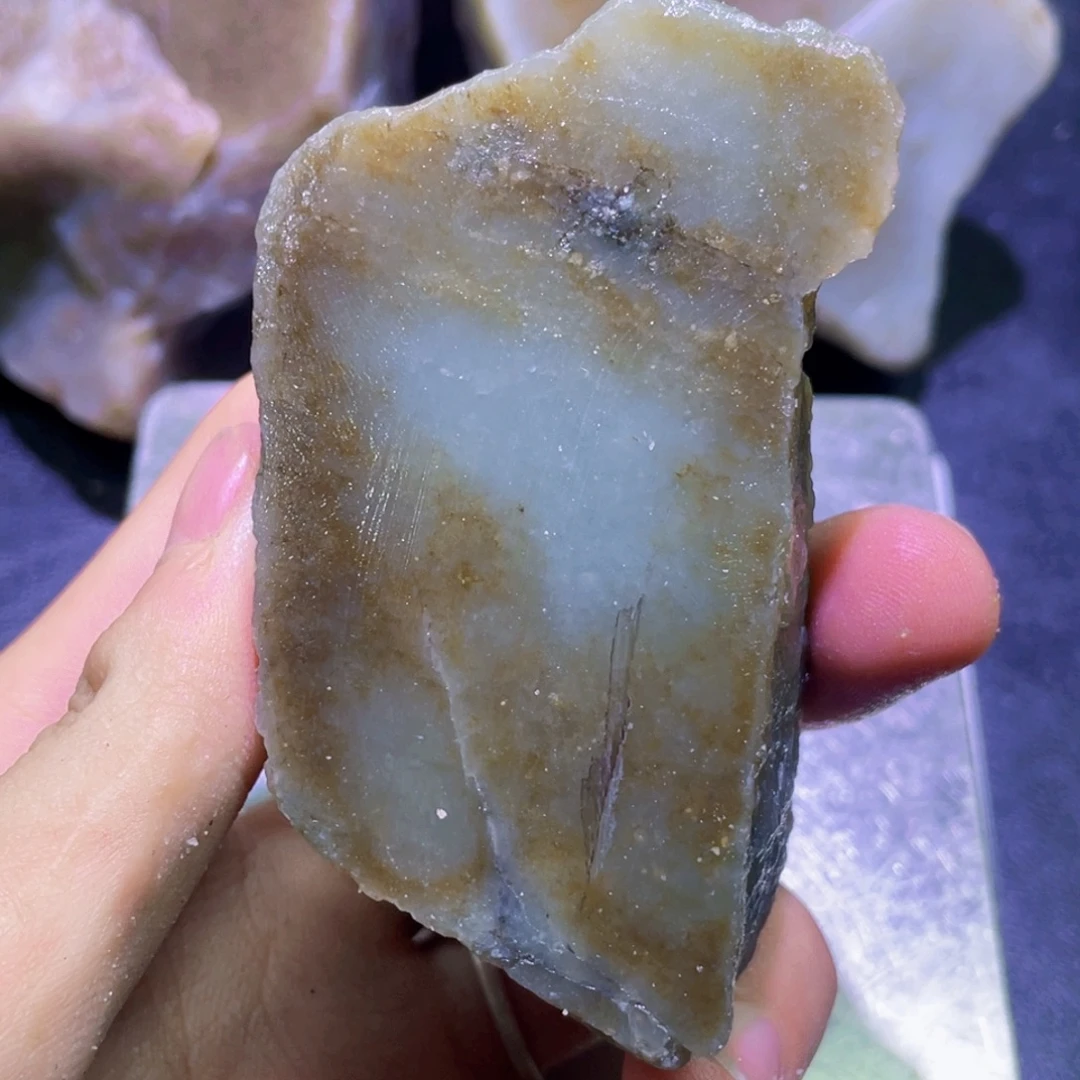 和田玉未镶嵌珠宝半成品